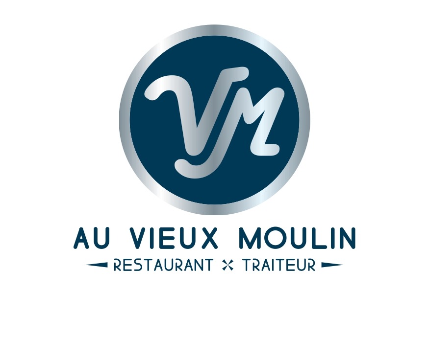 Logo du restaurant et traiteur 'Au Vieux Moulin' avec les initiales VM dans un design circulaire.